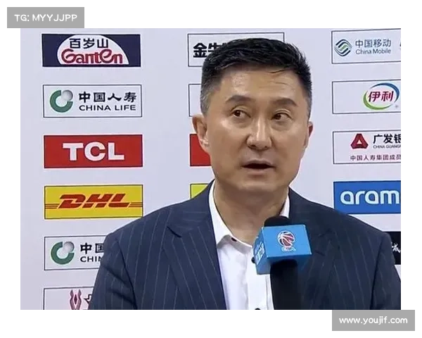 张庆鹏眼中的大卫·詹姆斯：从竞技场到人生哲理的深刻解读