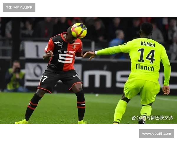 拜仁与里昂双重征程托利索的非凡足球生涯回顾